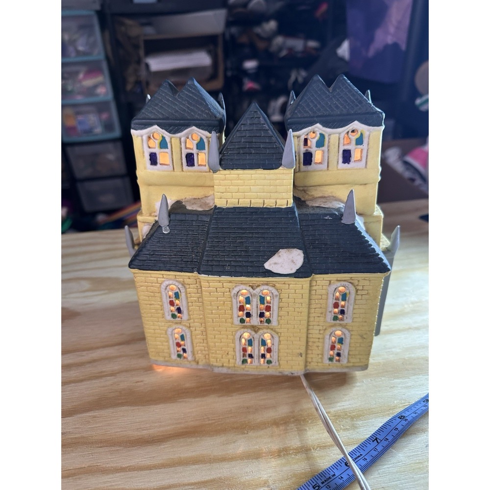 Dickens Collectables Porcelain Lighted Cathedral Village Building 1993 Works‎ - Picture 4 of 9